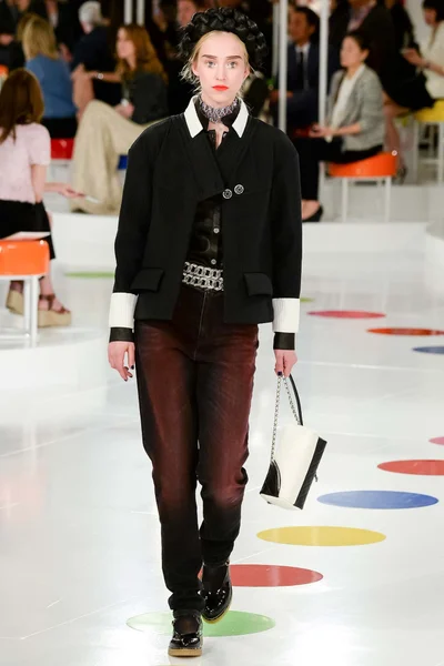 Look 43